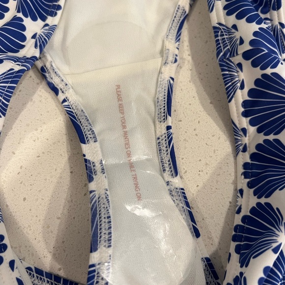 🦀kate spade new york Seashell Print Blue Bandeau Bikini Top and Bottom NWT - Picture 8 of 12